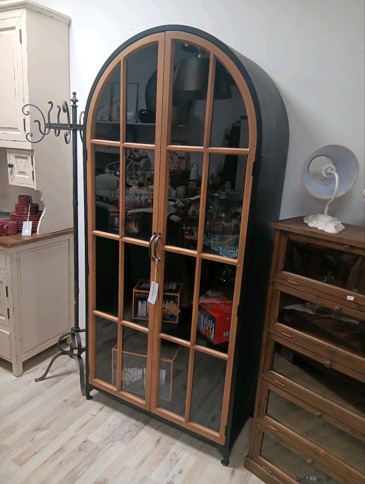 Schrank Mardilly Vitrine Eisen Holz Industrialstil halbrund Glas – Bild 2