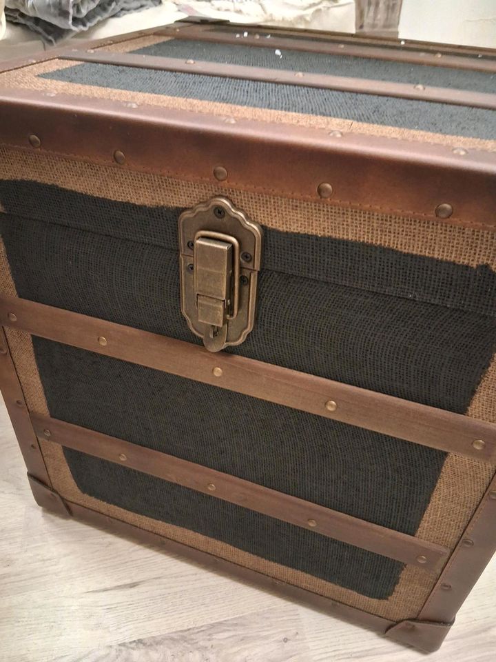 Truhe Fadiran Holz Leinen Leder Seemannskiste Box – Bild 2