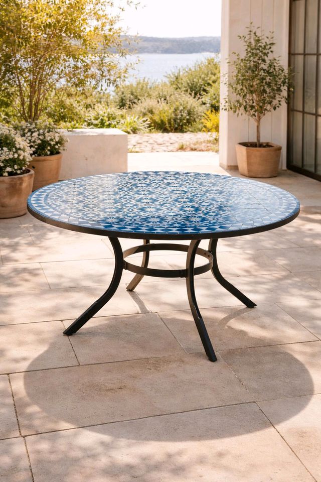 Tisch Jennarton Mosaiktisch rund 150 cm Landhausstil Eisen blau