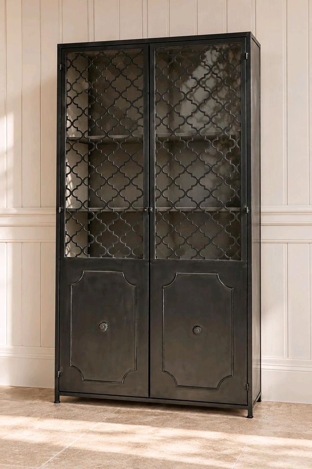 Schrank Astralon Eisen schwarz outdoor Metall Industrialstil